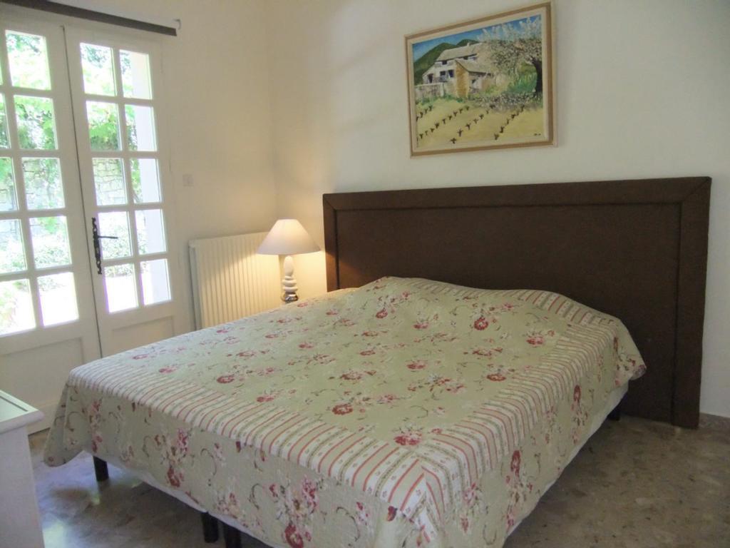 Locations de Vacances Les Flachères  Dieulefit Chambre photo
