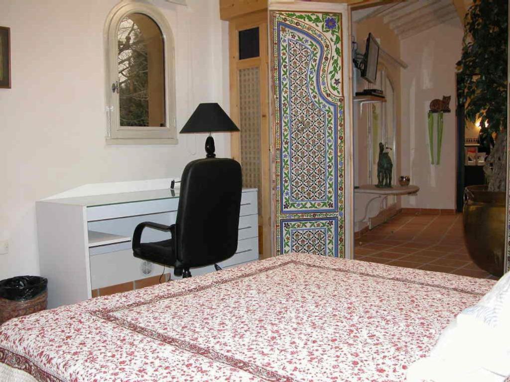 Locations de Vacances Les Flachères  Dieulefit Chambre photo
