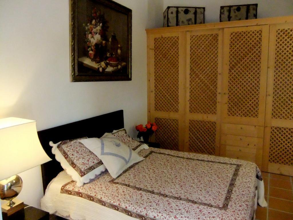 Locations de Vacances Les Flachères  Dieulefit Chambre photo