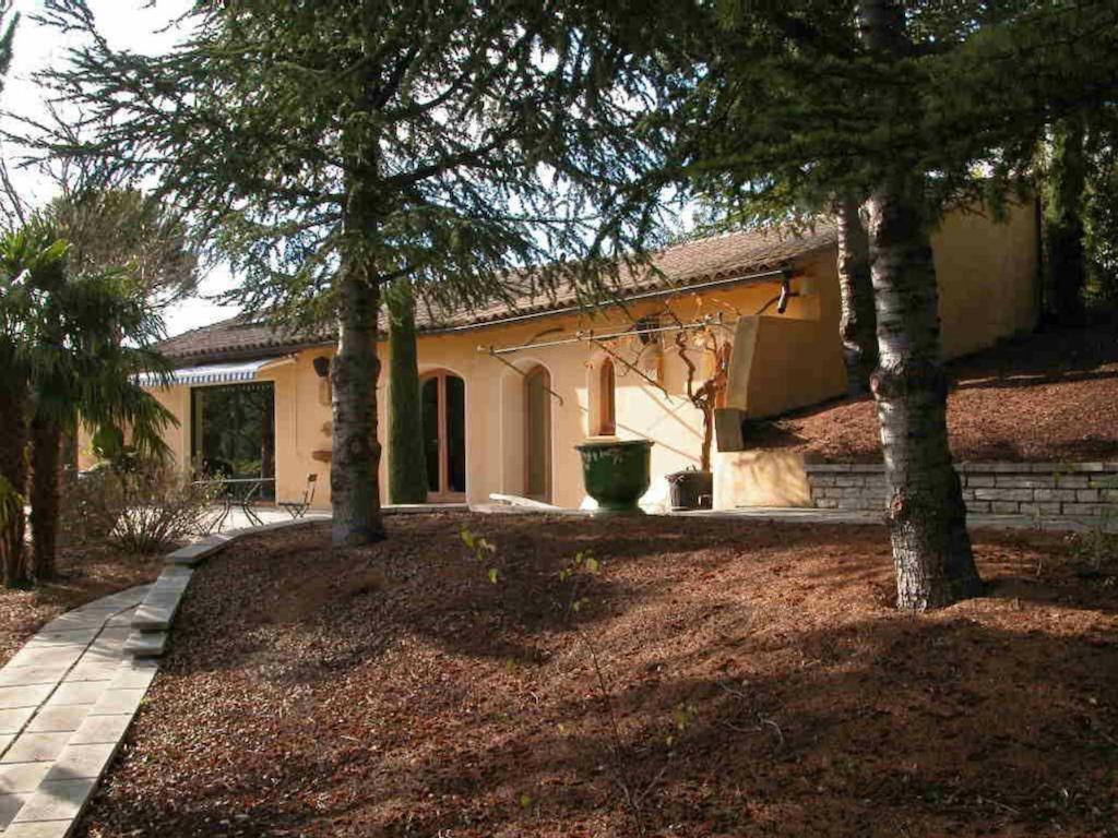 Locations de Vacances Les Flachères  Dieulefit Chambre photo
